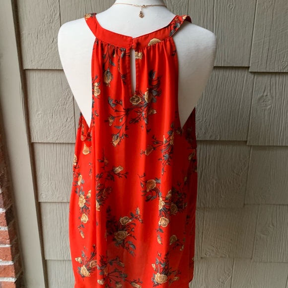 Floral Top - Picture 3 of 4